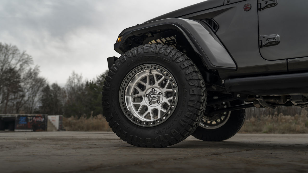 2019 Jeep Wrangler - KMC GRENADE CRAWL BEADLOCK - Machined | KMC